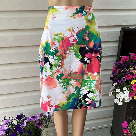 Worthington Dresses & Skirts - WORTHINGTON Gorgeous skirt size 12